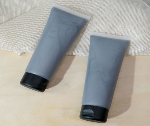 Coconut + Charcoal Face Cleanser - MQO 50pcs