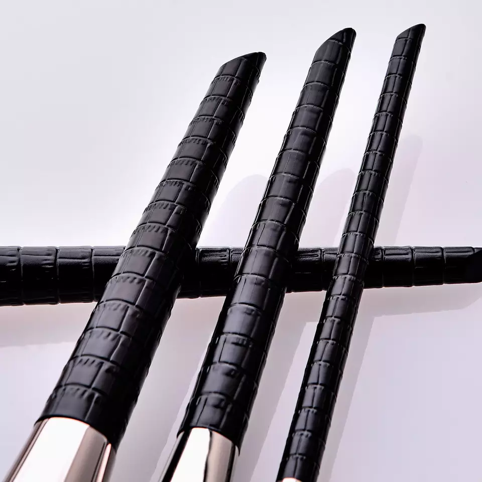 10 Piece Designer Pro Brush Set w/Stylish Bag - MQO 12 pcs
