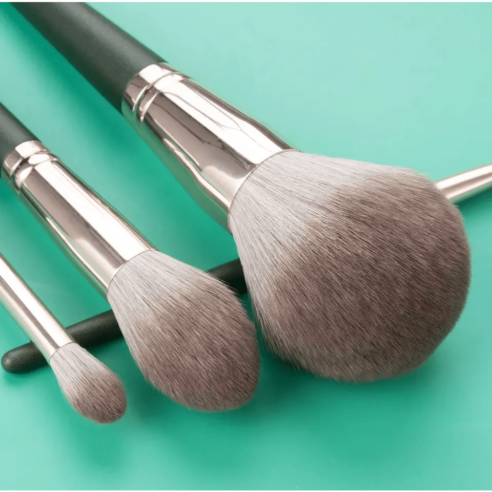 14 Piece Designer Pro Brush Set w/Stylish Bag - MQO 12 pcs