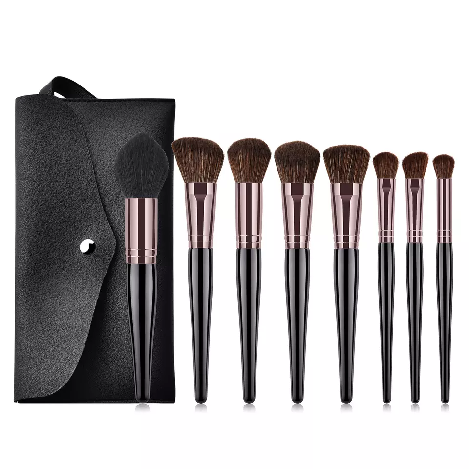 8 Piece Designer Pro Brush Set w/Stylish Bag - MQO 25 pcs