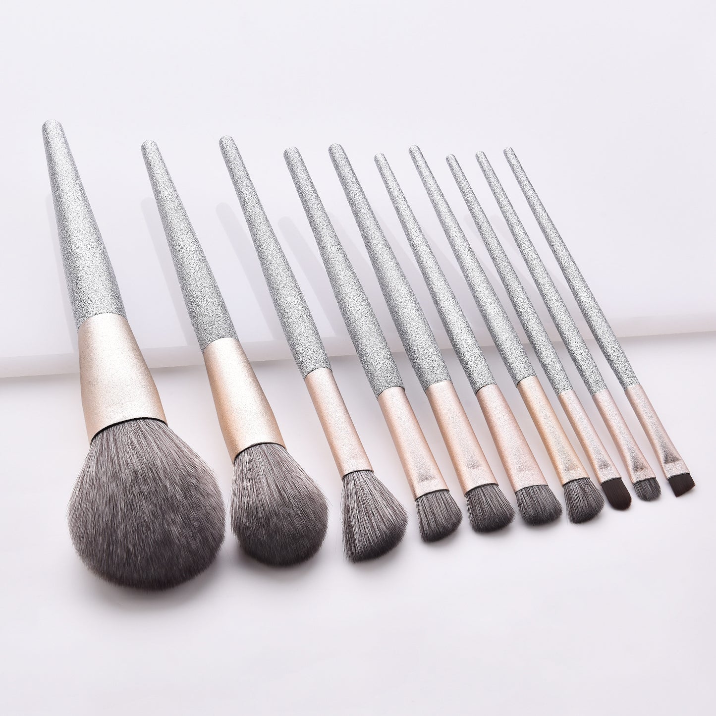 10 Piece Silver Shimmer Pro Sleek Brush Set - MQO 25 pcs