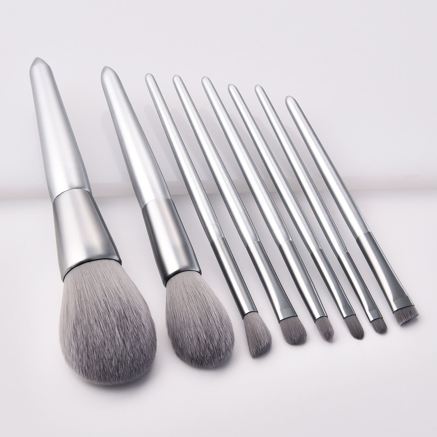 8 Piece Platinum Pro Sleek Brush Set  - MQO 25 pcs