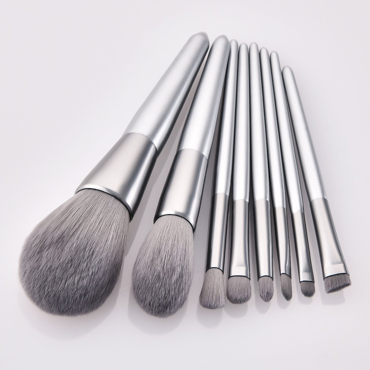 8 Piece Platinum Pro Sleek Brush Set  - MQO 25 pcs